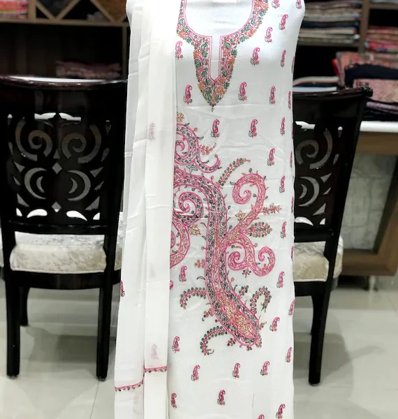 Buy Hand-Embroidered Suits In Kashmir