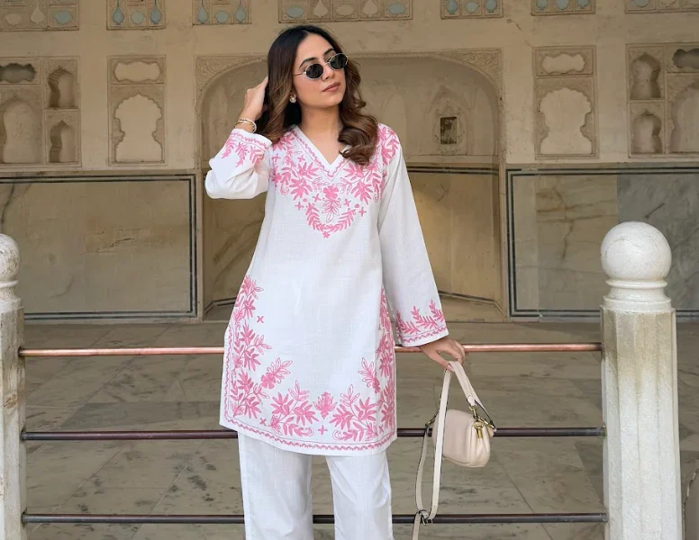 Fast Delivery Chikankari Kashmir